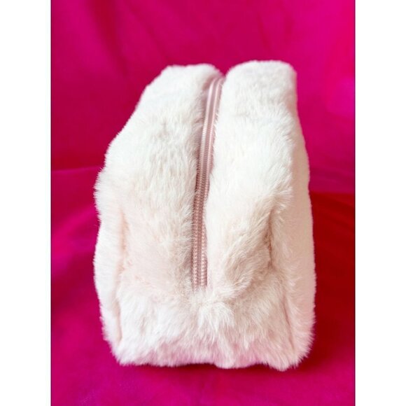 My Melody Embroidery Fuzzy Cosmetic or Pencil/Pen Bag Storage - Picture 5 of 7